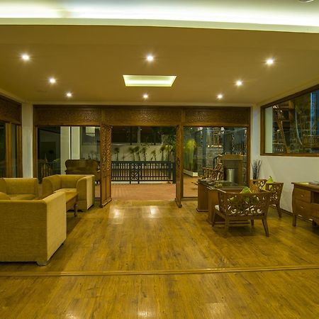 Olive Golden Ridge Resort Chinnakanal Eksteriør bilde