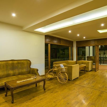 Olive Golden Ridge Resort Chinnakanal Eksteriør bilde